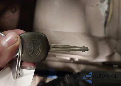 2005 Toyota Highlander V6 from USA, damaged, VIN JTEEP21A450089708